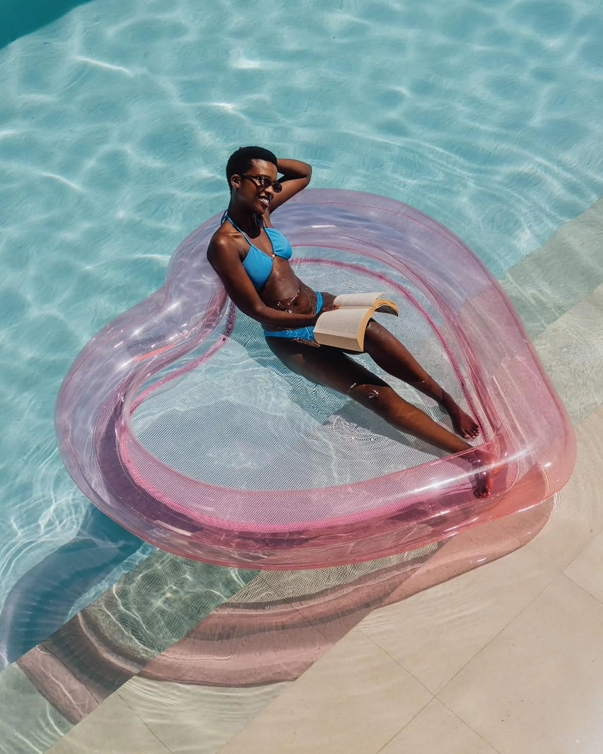 New Arrivals Original Clear Heart Water Hammock with Mesh Pool Float for Summer Pool Parties - Image 4